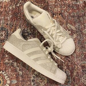 Adidas Superstar Glitter Silver Sneakers. Metallic. Shimmer. Shine. Size 9 1/2.
